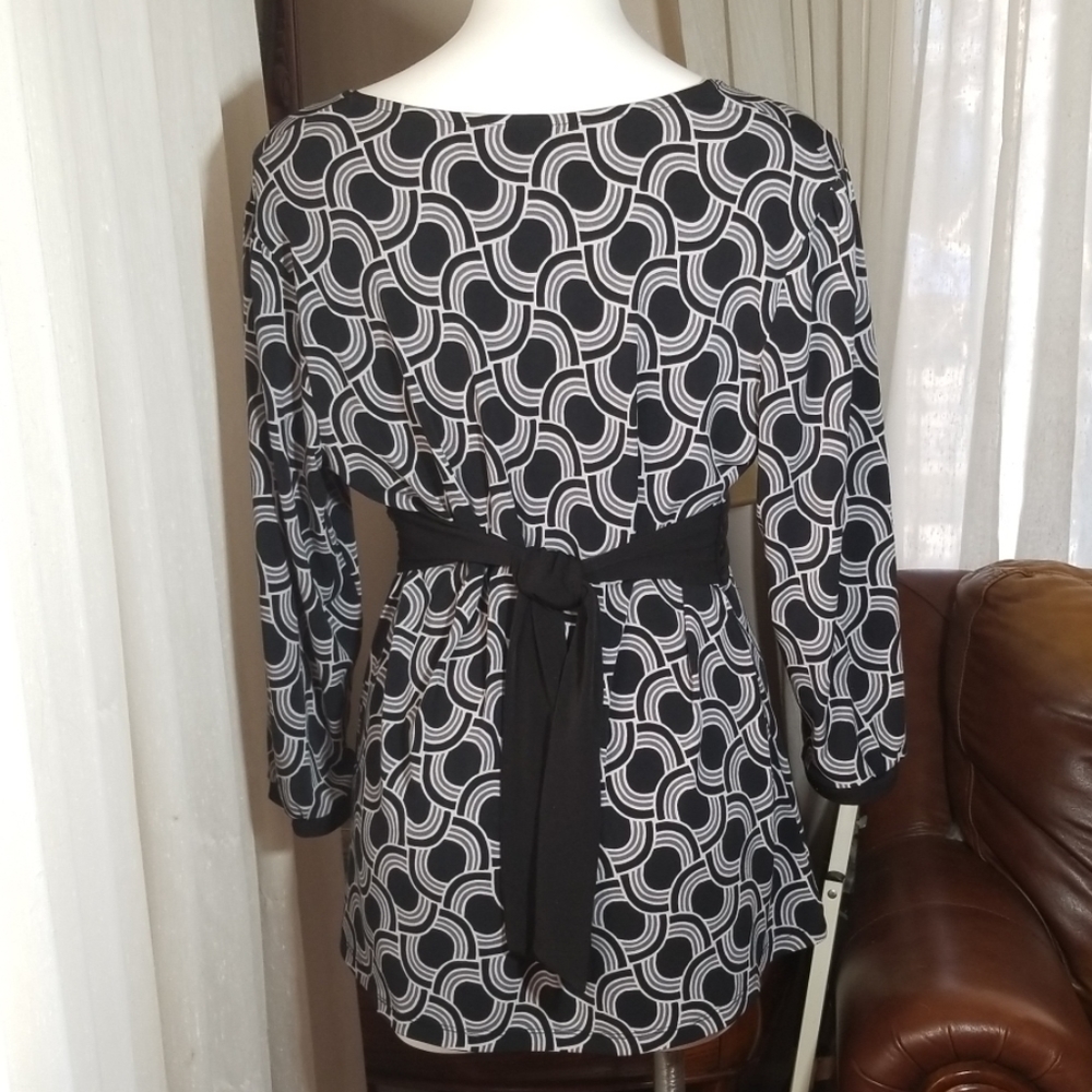 APT. 9 Geometric Blouse with Belt Size Large - Picture 3 of 6